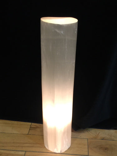 Selenite lamp